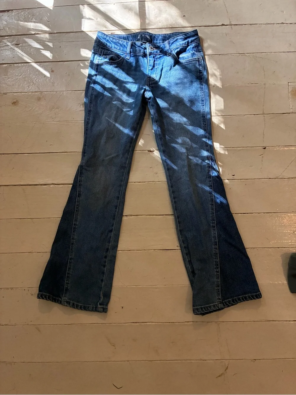 art class Two-Tone Panel Flare Jeans